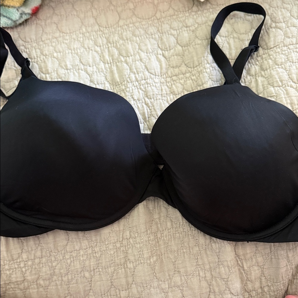 VS Women's Black Underwire Bra